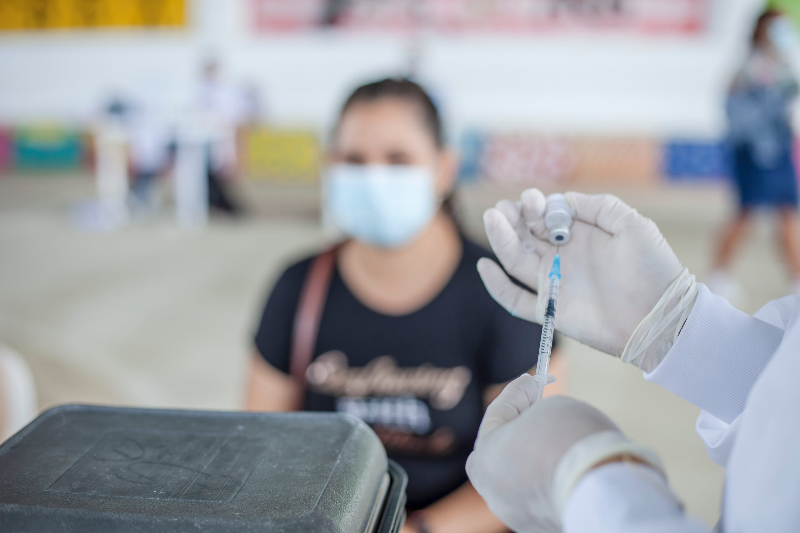 Quienes no estén vacunados comenzarán a sufrir restricciones y multas en algunos países de Europa | Foto: Pexels