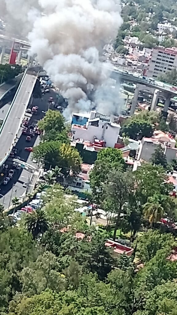 Incendio-galerias-el-triunfo-Álvaro-Obregón