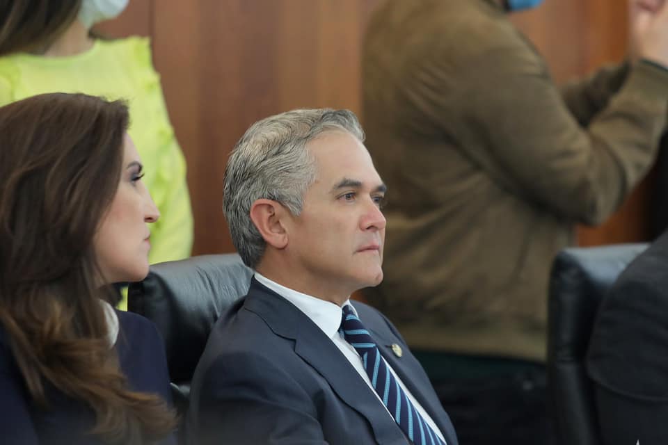 Por qué Mancera traicionó a la alianza opositora 8