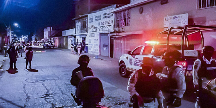 Violencia en Guanajuato Familias huyen y negocios cierran ante el miedo a morir portada
