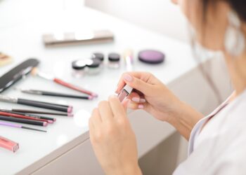 Puedes aprovechar el curso a nivel personal o para emprender un negocio de maquillaje profesional | Foto: Pixabay