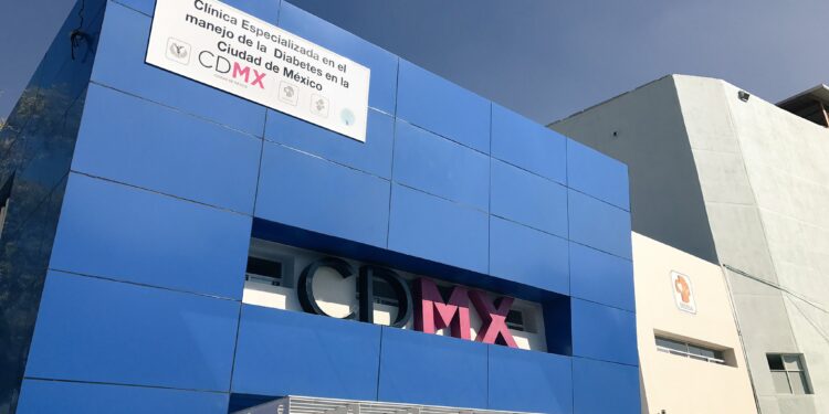 La CDMX cuenta con dos clínicas especializadas en el manejo de diabetes.
Imagen: Twitter de @GobCDMX.