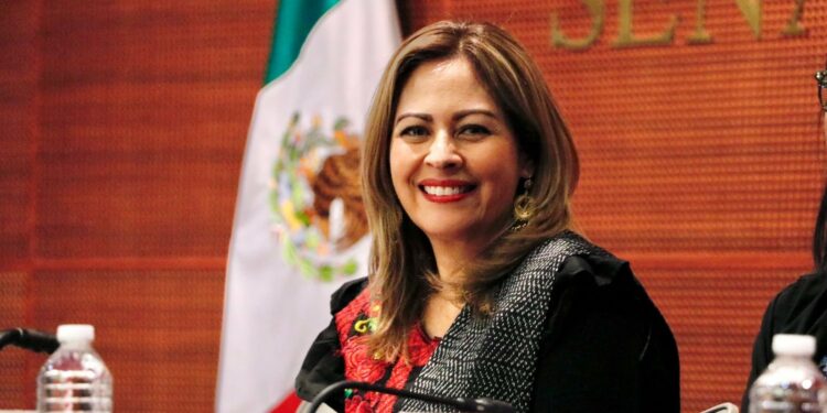 Lucía Meza aspirante a la gubernatura de Morelos. Imagen: Twitter de @LucyMezaGzm.